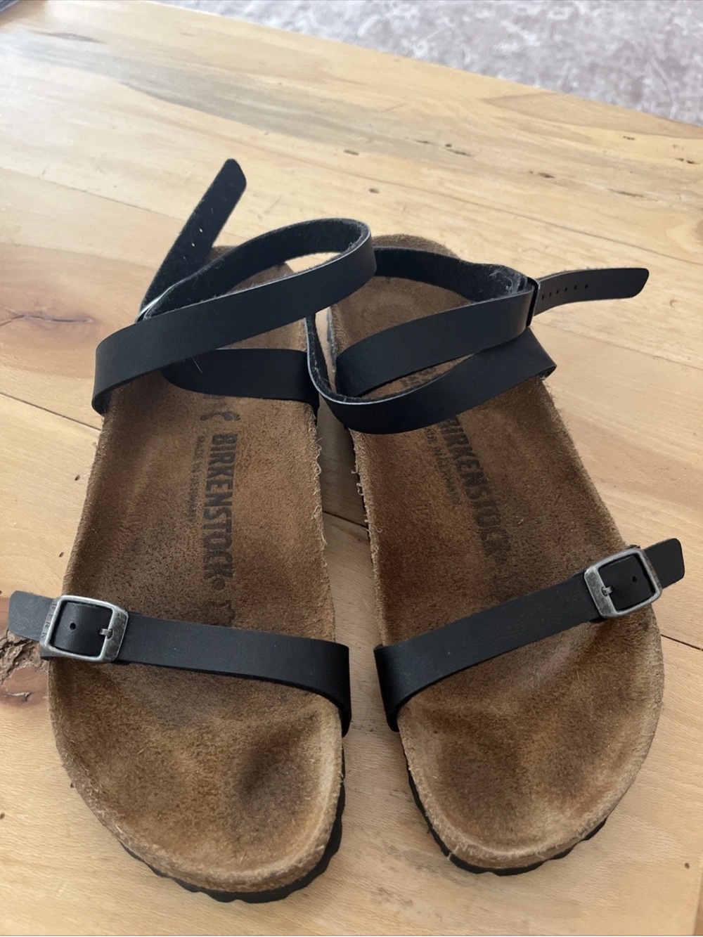 Birkenstock Daloa Ankle Strap Sandal Black sz 37/6